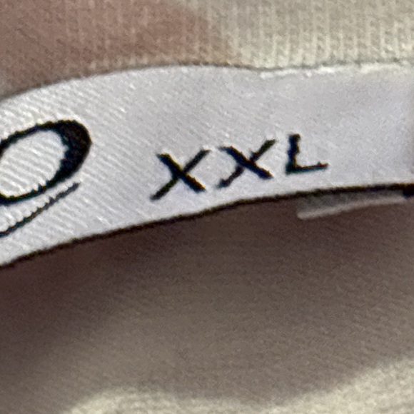 New ENNO Leopard print sleeveless V-neck size XXL. With 2 buttons - Picture 10 of 15